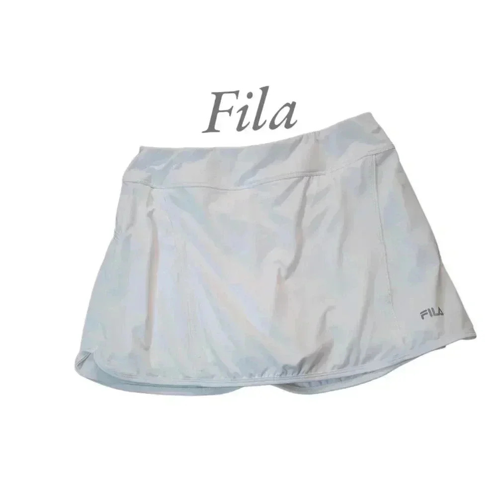 Fila Skorts M NWOT